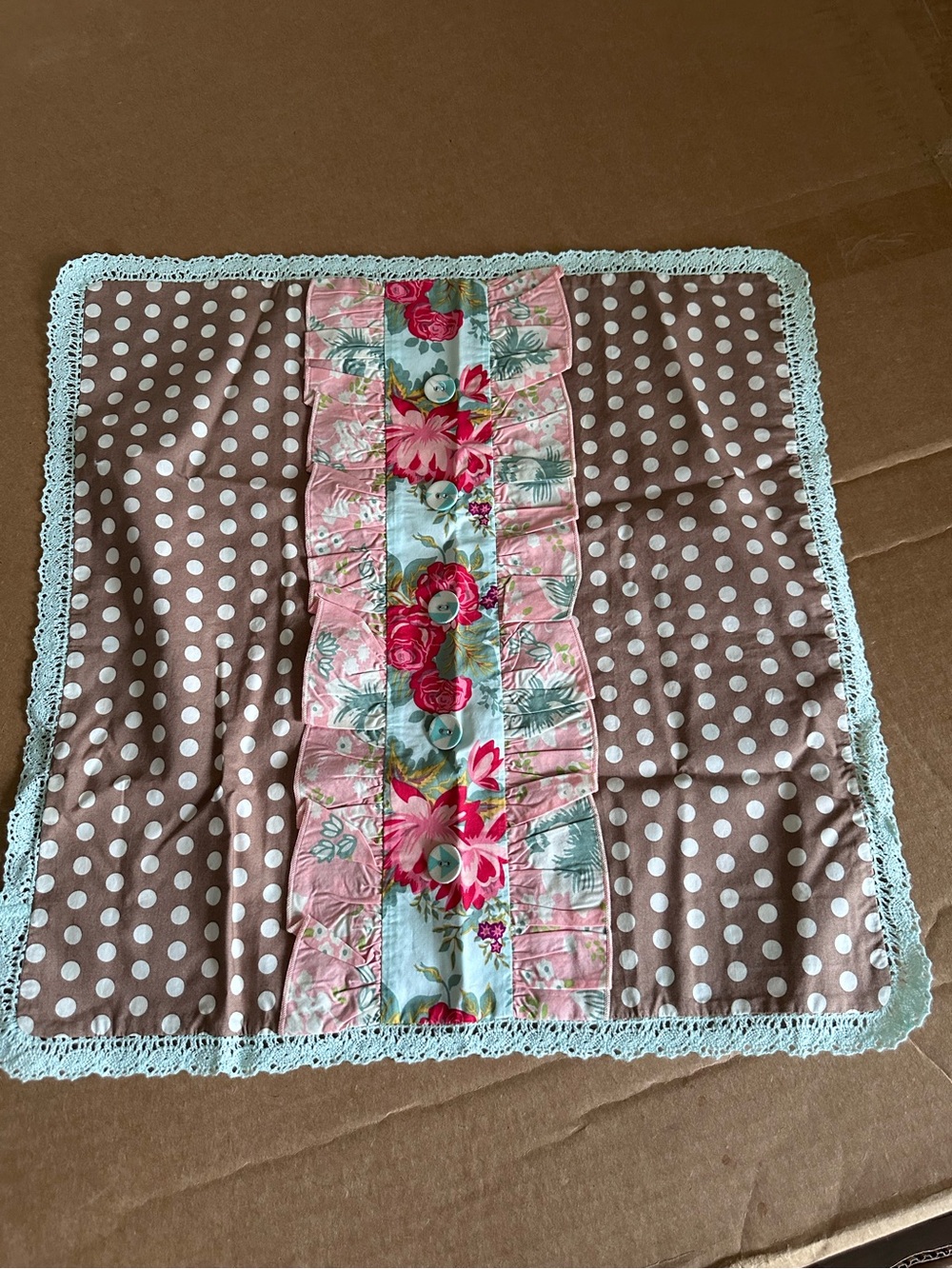 Lot of 4 Matilda Jane Pillow Cases 18 x 18 Two in packaging two out of packaging - Picture 8 of 10